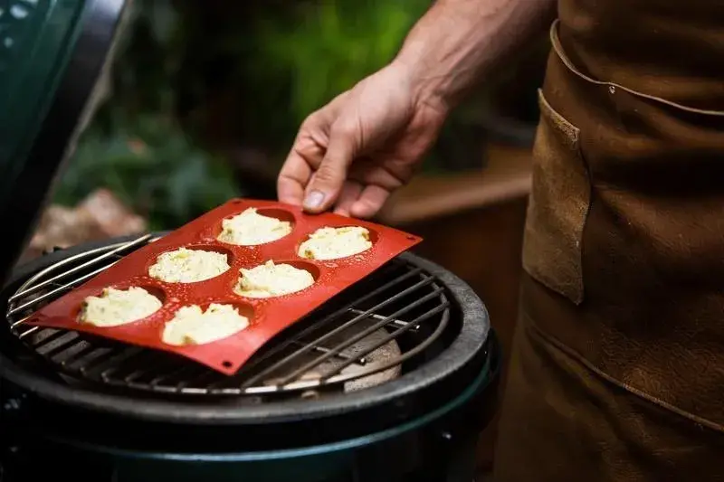 Backform im Grill
